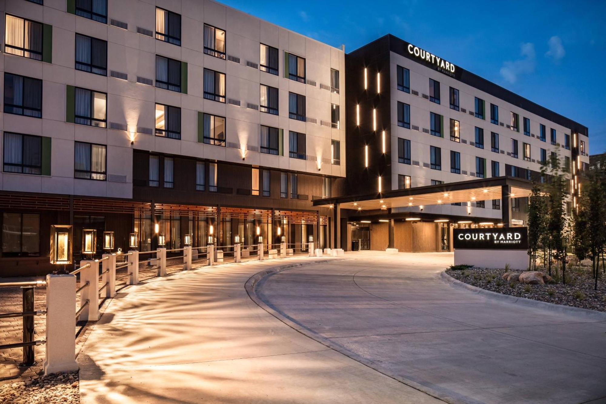 Courtyard Sioux City Downtown/Convention Center Екстериор снимка